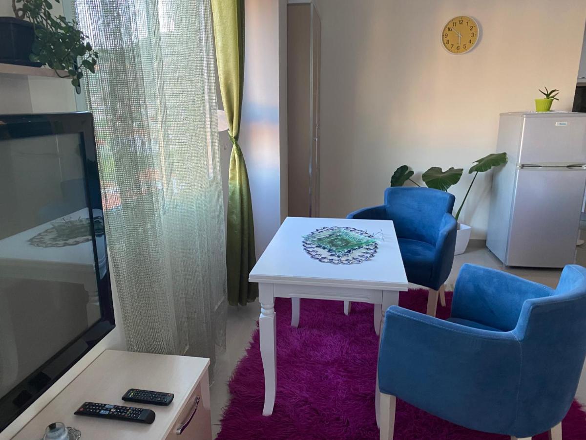 Guest'S Apartament Поградец Екстериор снимка
