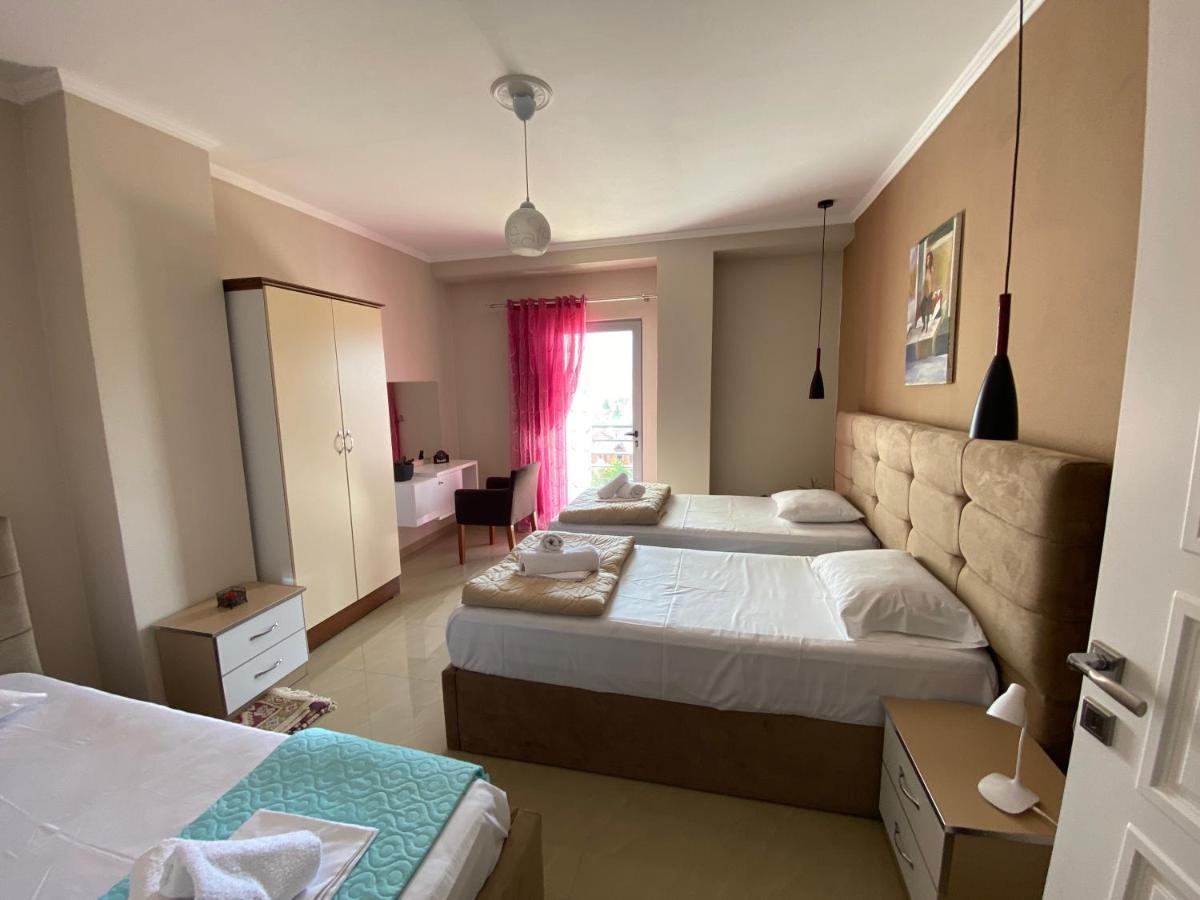 Guest'S Apartament Поградец Екстериор снимка