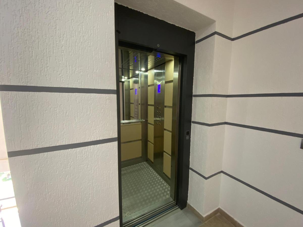 Guest'S Apartament Поградец Екстериор снимка