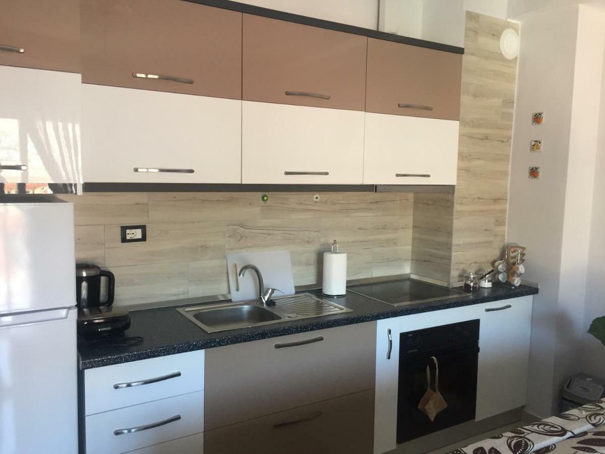 Guest'S Apartament Поградец Екстериор снимка